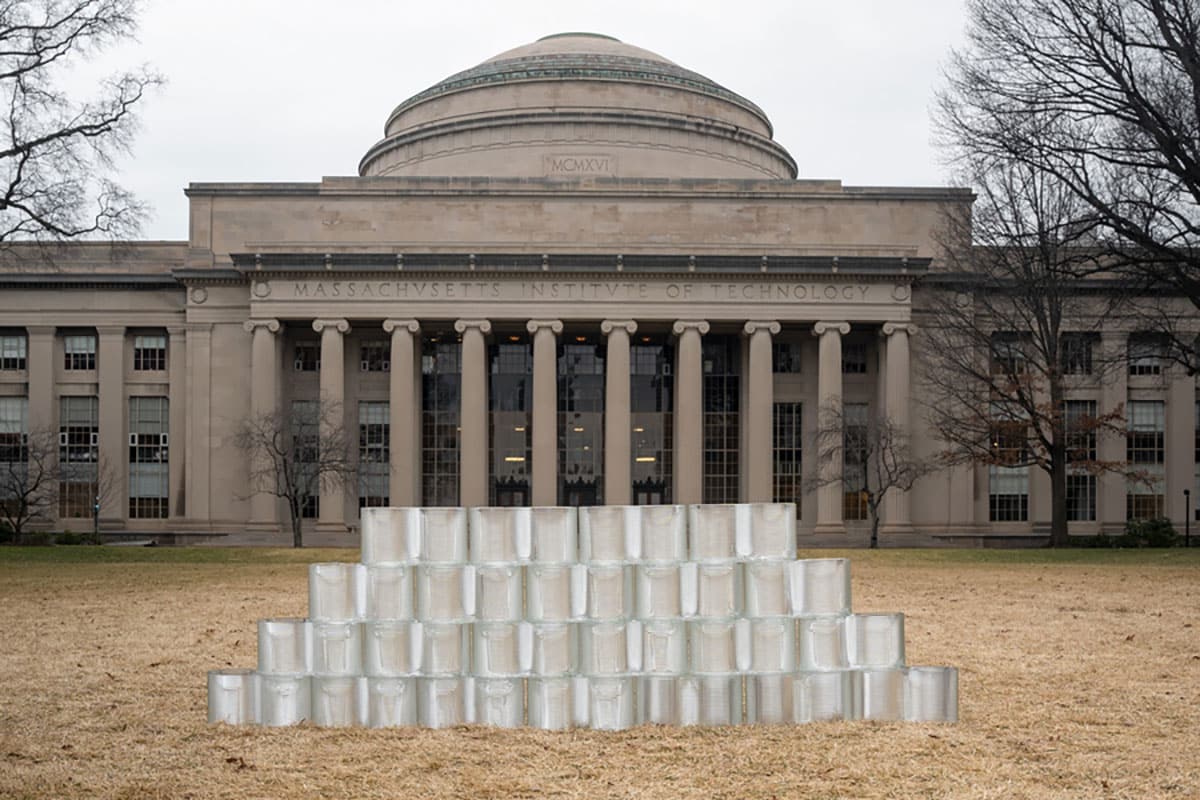 Glass bricks