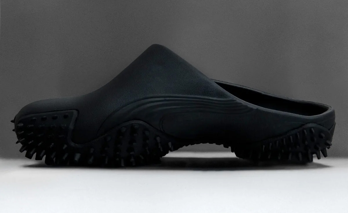Mostro slip-on mule black